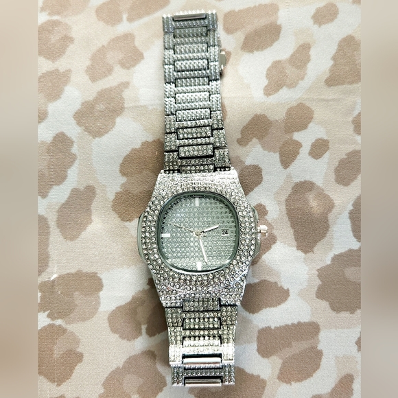 Watch - Picture 2 of 2